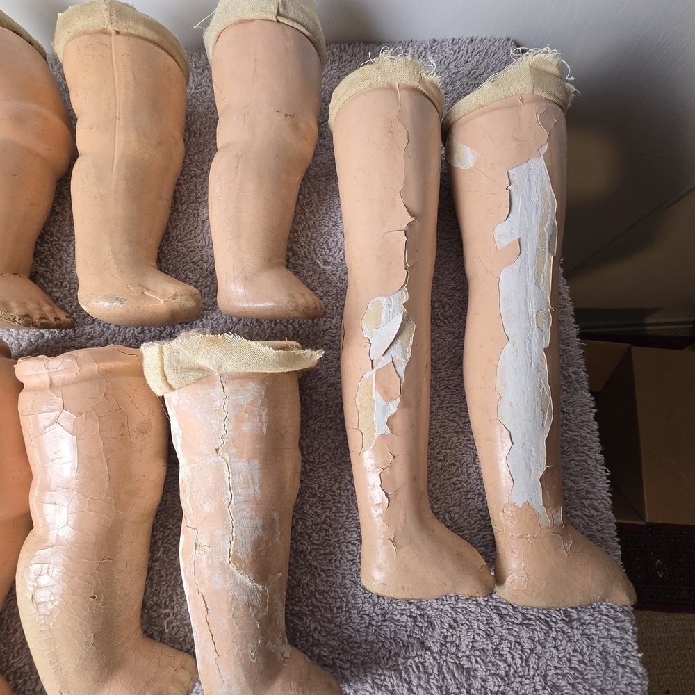 Vintage Doll Legs - Picture 2 of 9